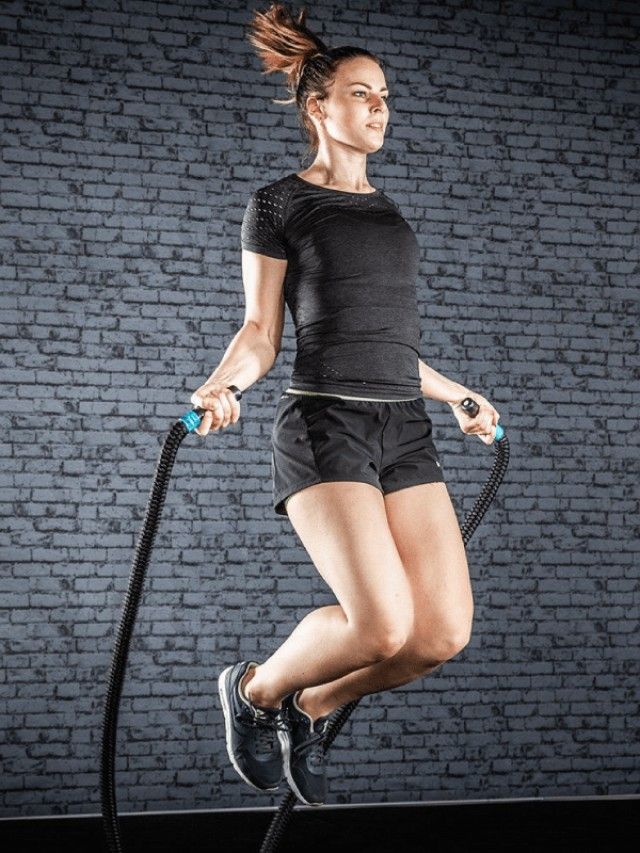 Atleta a usar Aerobis Blackthorn Corda de Saltar